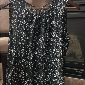Apt. 9 Women's Black and White Patterned Sleeveless Layering Shell Blouse Medium
